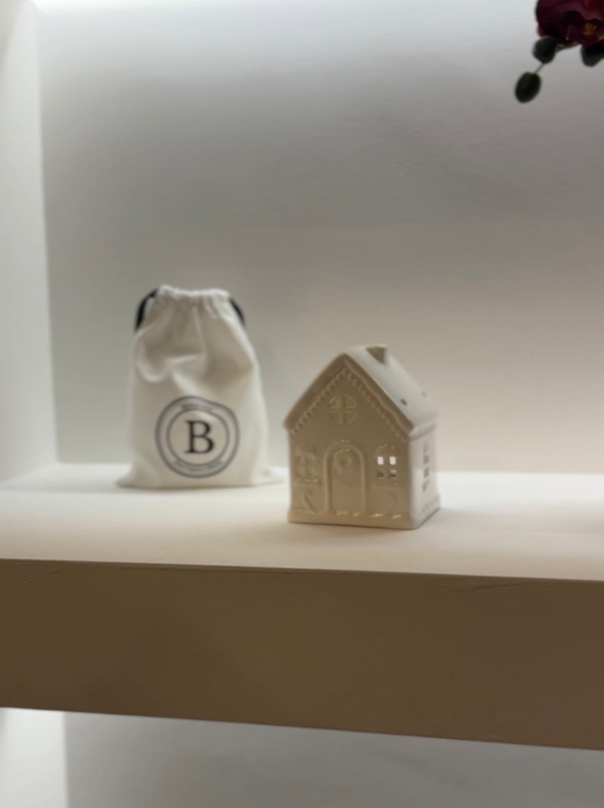 Ceramic Gingerbread Tea Light House